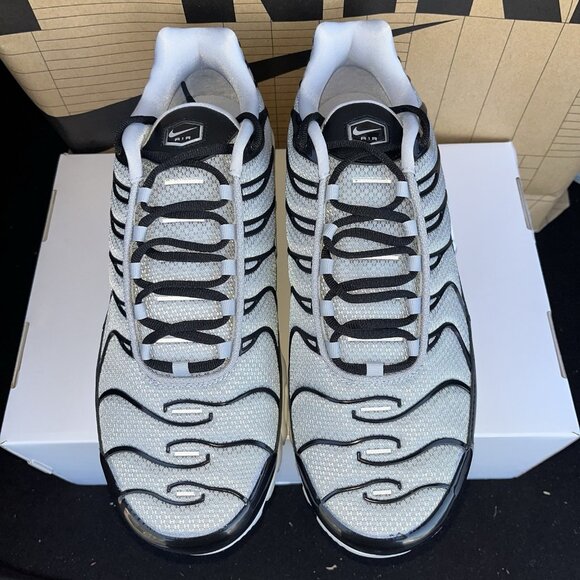 NEW Nike Air Max 95 By You Wolf Grey/Black HF0665-900 Men Size 11/ Womens 12.5 - Picture 3 of 7